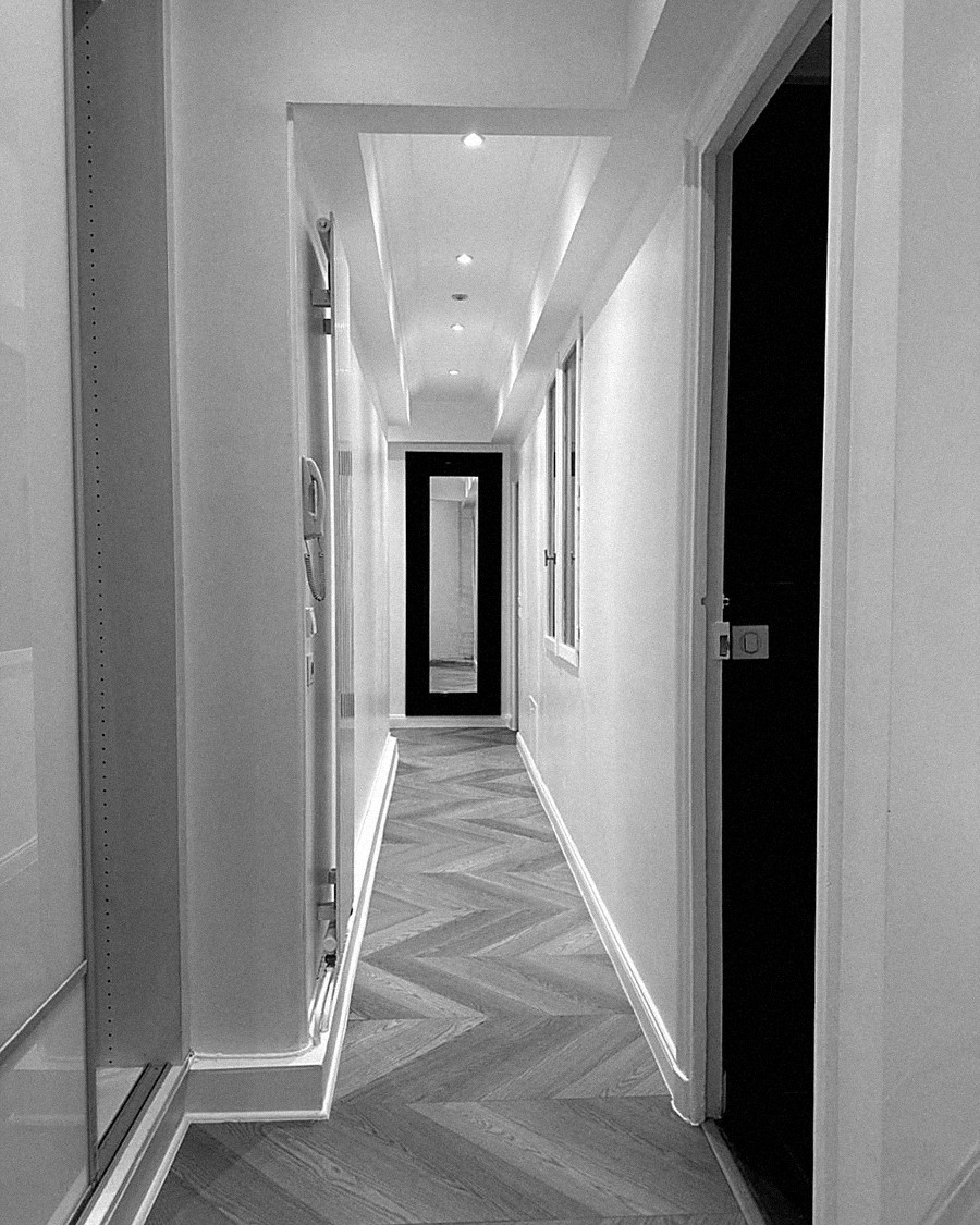 The waiting room of Dr Stéphane Auroy's practice in Paris